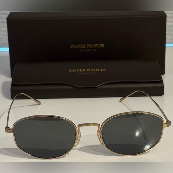 Oliver Peoples Accessories - Oliver Peoples Estra Sunglasses 
*Like New Condition*